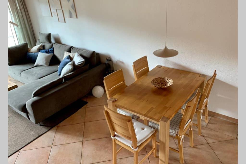 Ferienhaus Mit Bootssteg Am See In Райнсберг Екстериор снимка