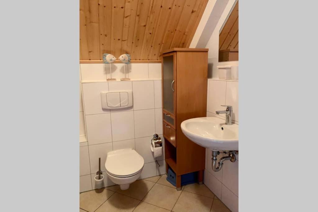 Ferienhaus Mit Bootssteg Am See In Райнсберг Екстериор снимка
